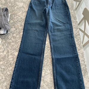 Abercrombie & Fitch Ultra High Rise 90's Straight Jeans